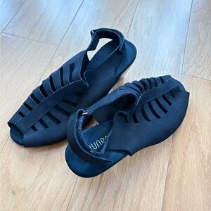 Munro Black Women's Sandals